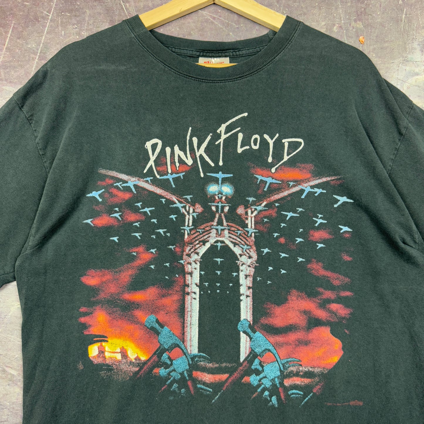 Early 00s Faded Black Pink Floyd The Wall Album Graphic Shirt L 0921