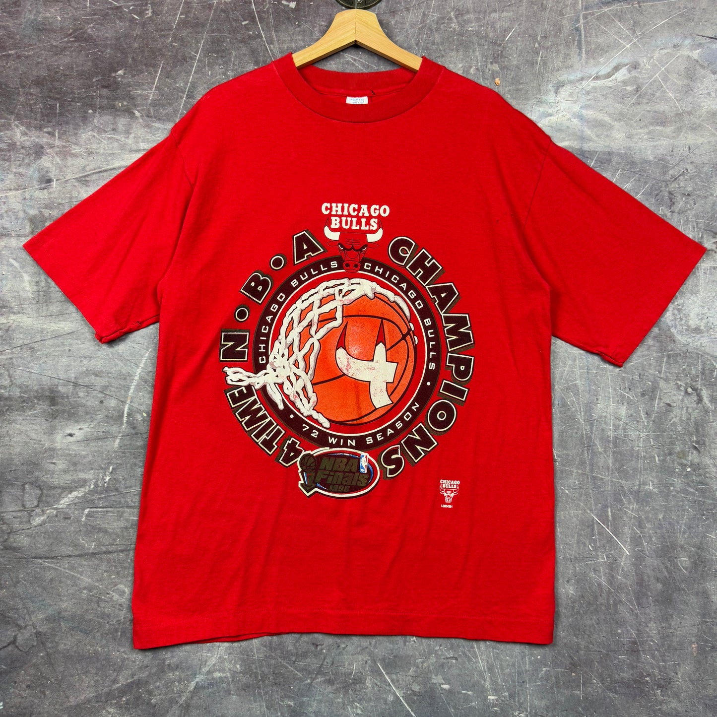 1996 Red Chicago Bulls NBA Champions Basketball Graphic Shirt L 0964