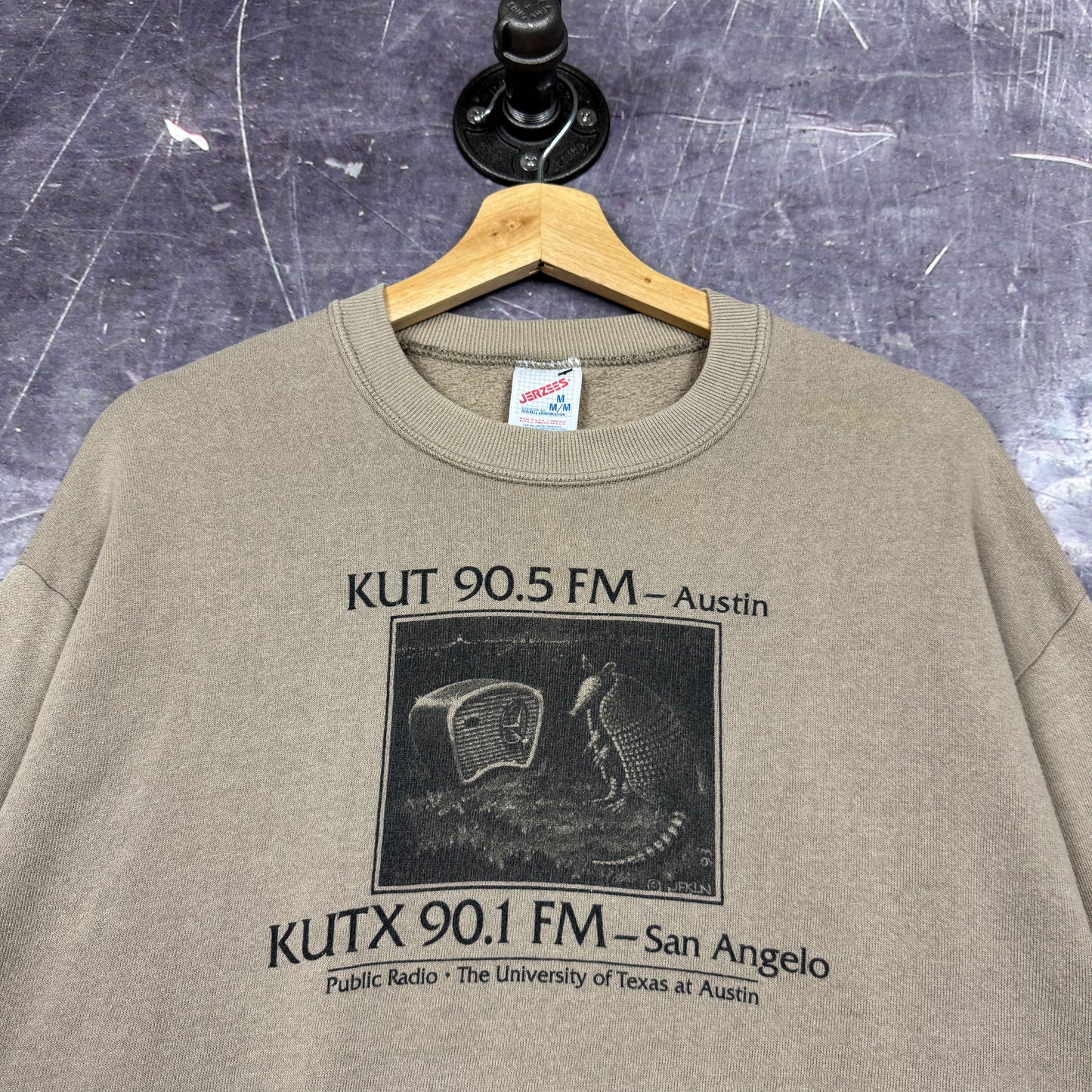 90s Tan Brown KUT 90.5 FM Austin Public Radio Graphic Crewneck Sweatshirt M 0063