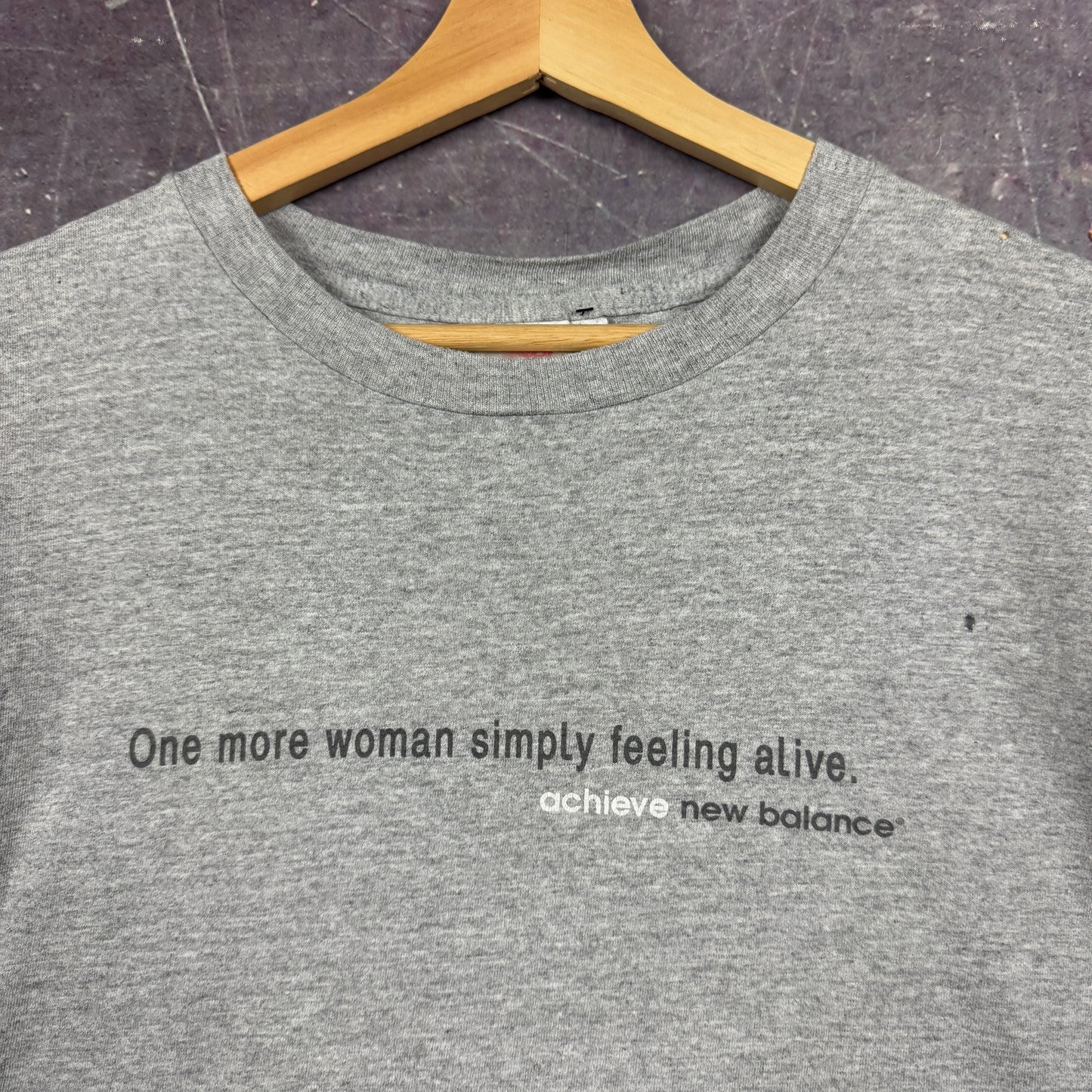 90s Light Gray New Balance One More Woman Simply Feeling Alive Text Graphic Shirt L 1050