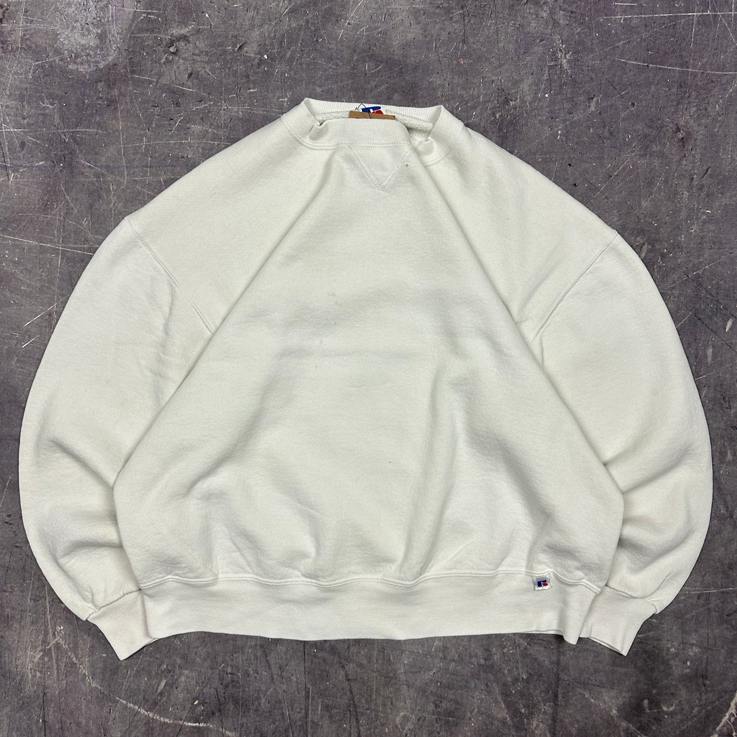 90s White Russell Athletic Blank Essential Crewneck Sweasthirt Boxy L AG21