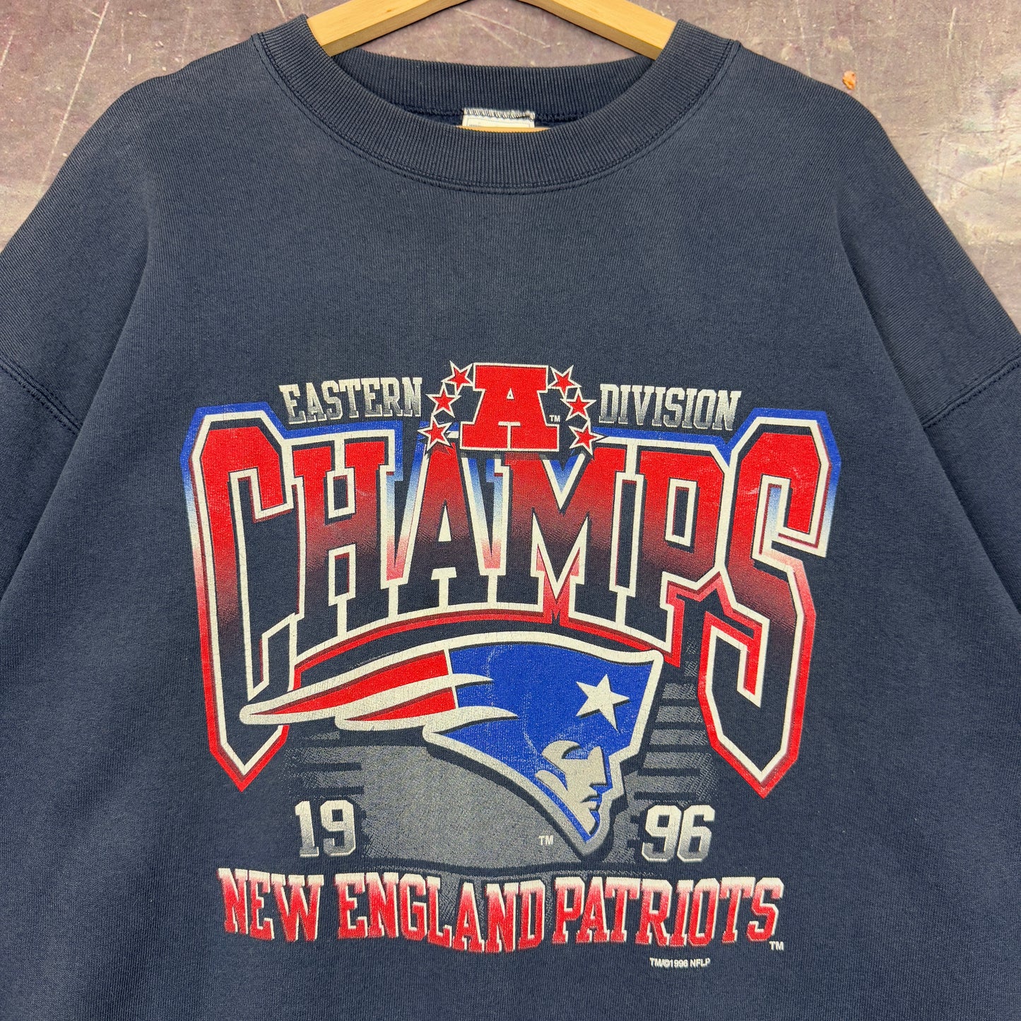 1996 Navy Blue New England Patriots Eastern AFC Champs Graphic Crewneck Sweatshirt L 1225