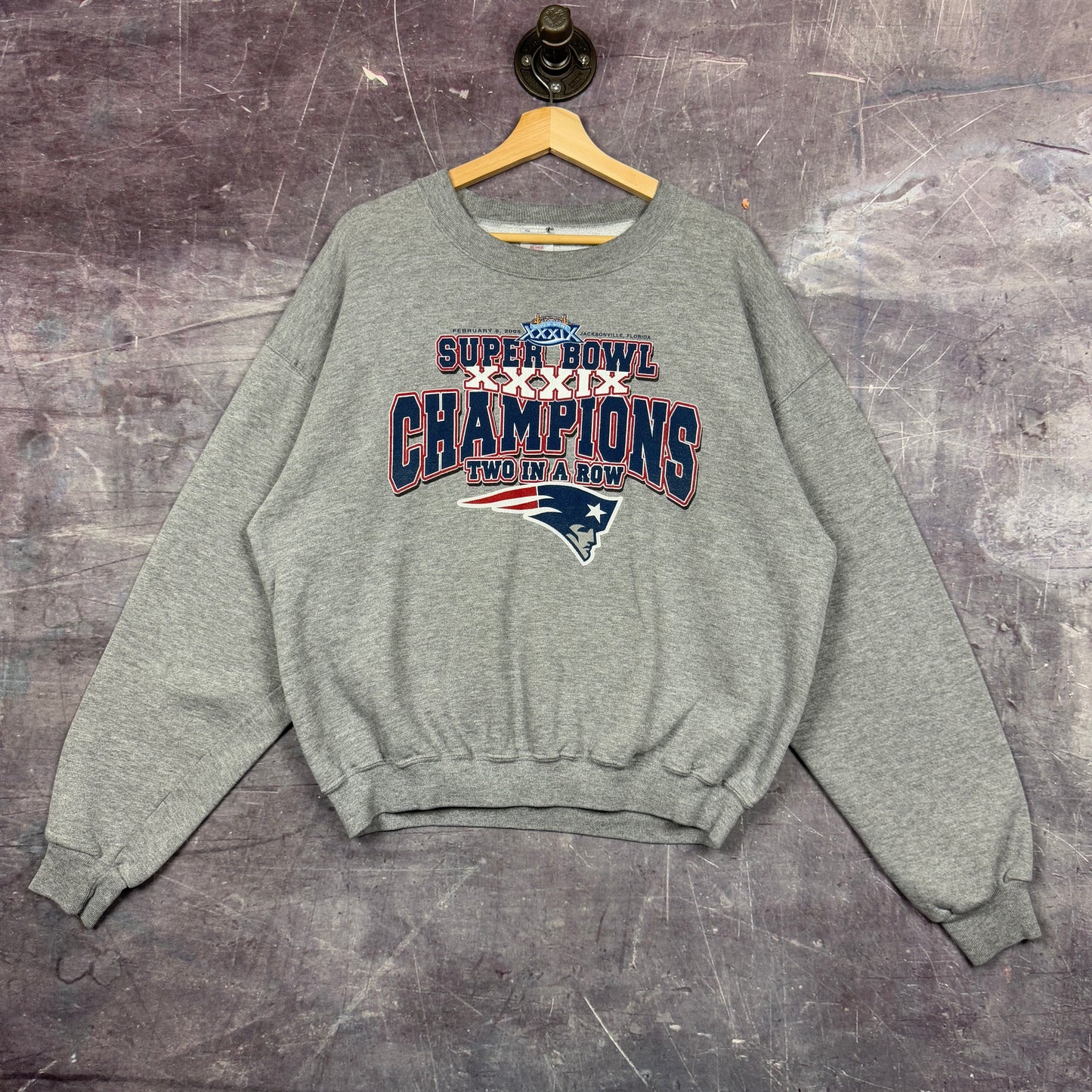 Early 00s New England Patriots Super Bowl XXXIX Champions Graphic Crewneck Sweatshirt L 1281