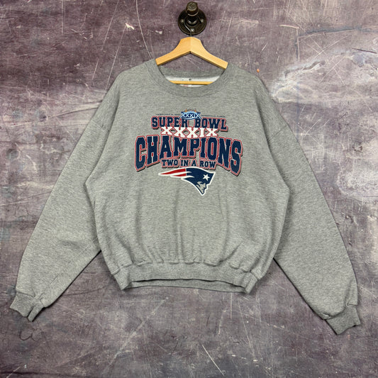 Early 00s New England Patriots Super Bowl XXXIX Champions Graphic Crewneck Sweatshirt L 1281