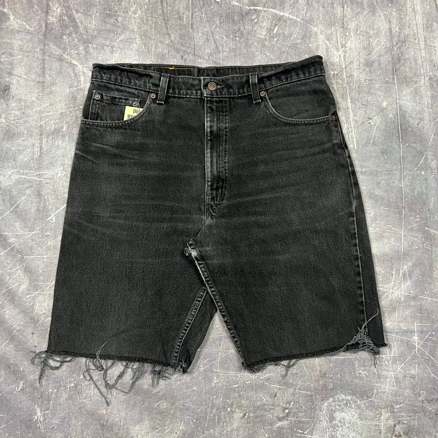 90s Black Denim Levi's 550 Baggy Jean Shorts 35x10 AY96