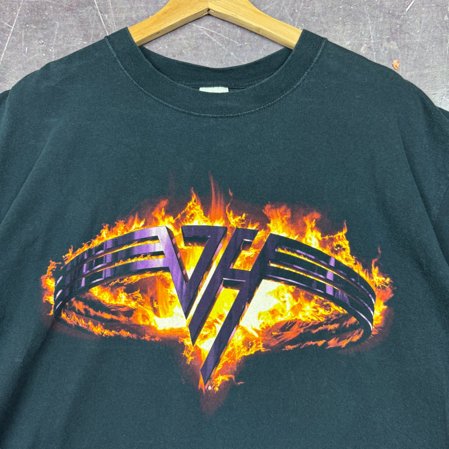 Early 00s Black Van Halen Falme Graphic Shirt L 0859