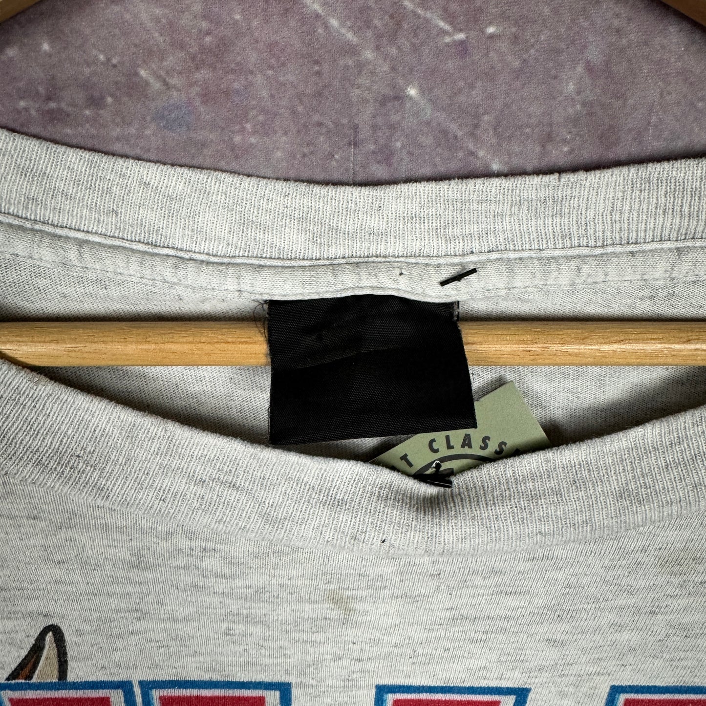 1993 Grey Phillies Looney Tunes Shirt 3313