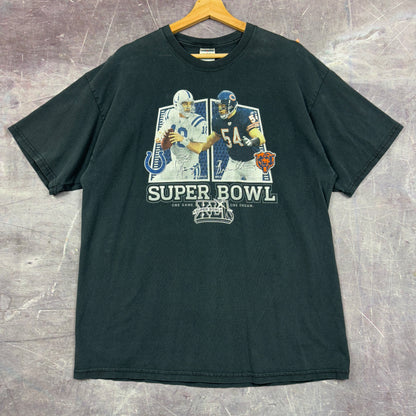 2007 Faded Black Super Bowl XLI Peyton Manning Brian Urlacher Football Graphic Shirt L 1165