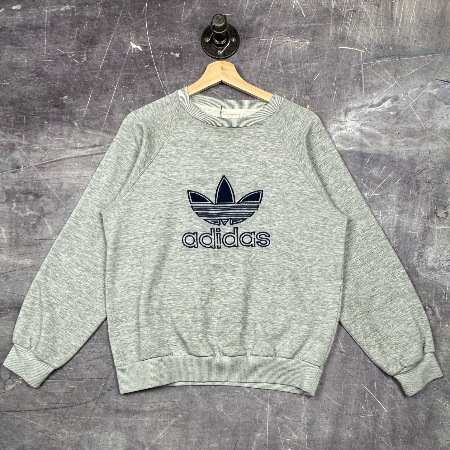 80s Light Gray Adidas Originals Essential Crewneck Sweatshirt M 0044