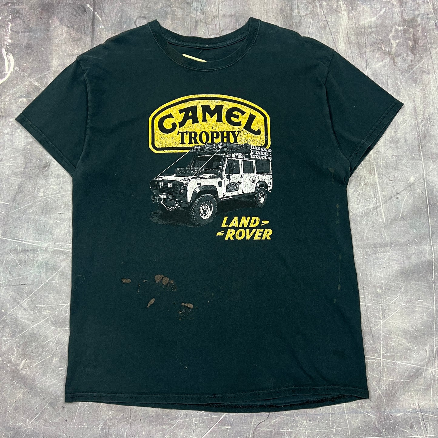 Early 00s Faded Black Camel Cigarettes Trophy Land Rover Graphic Shirt L AU53