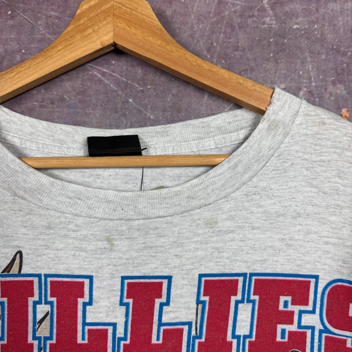 1993 Grey Phillies Looney Tunes Shirt 3313