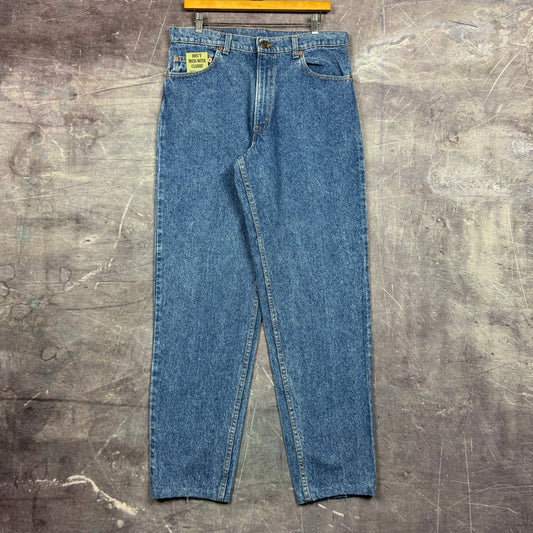 90s Medium Wash Levi's 550 Denim Jeans 33x32 0729