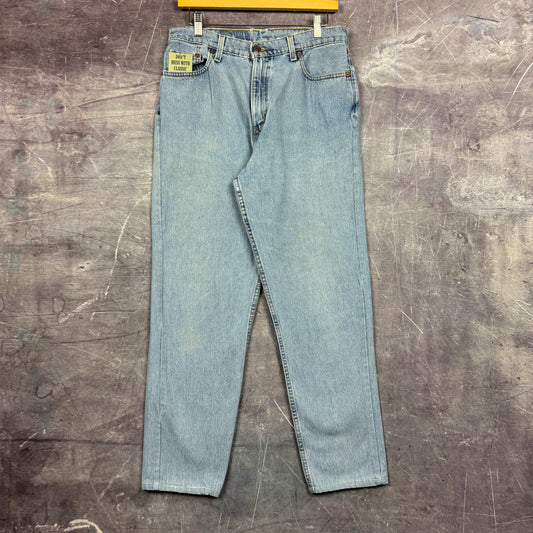 90s Light Wash Levi's 560 Denim Jeans 31x28 0638