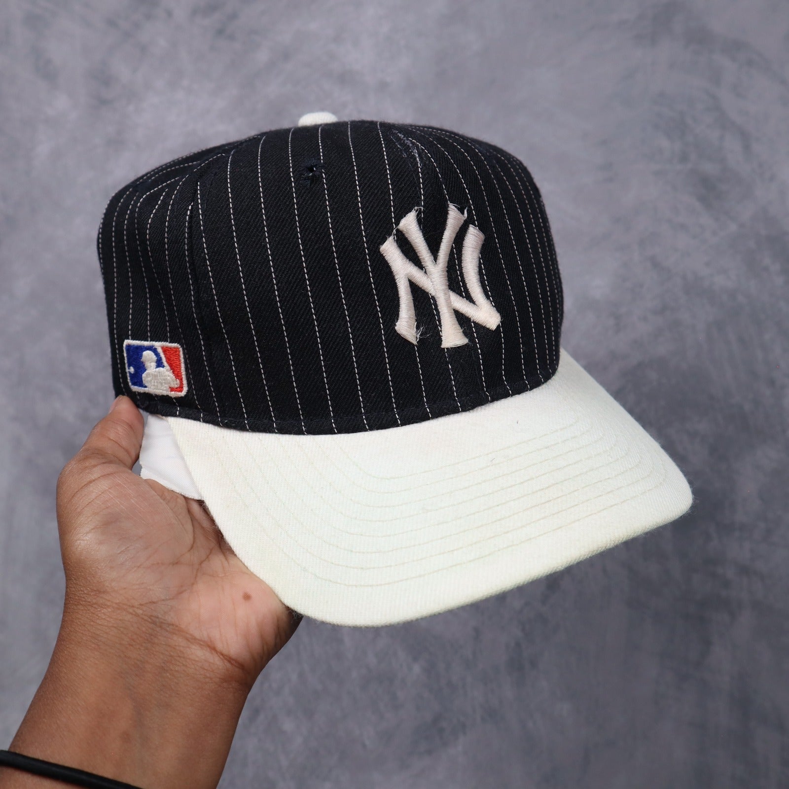 90s Navy Pinstripe New York Yankees Sports Specialties Side Logo Snapback Hat 5561