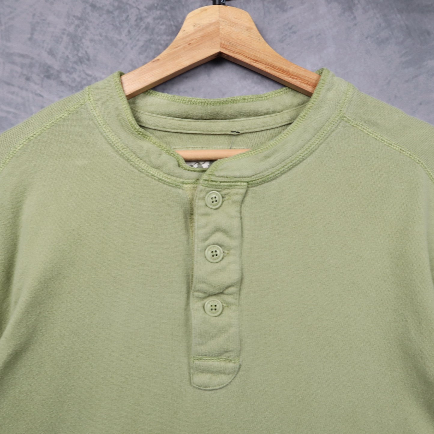 Early 00s Sage Green Eddie Bauer Sport Shop Henley Long Sleeve Shirt 5553