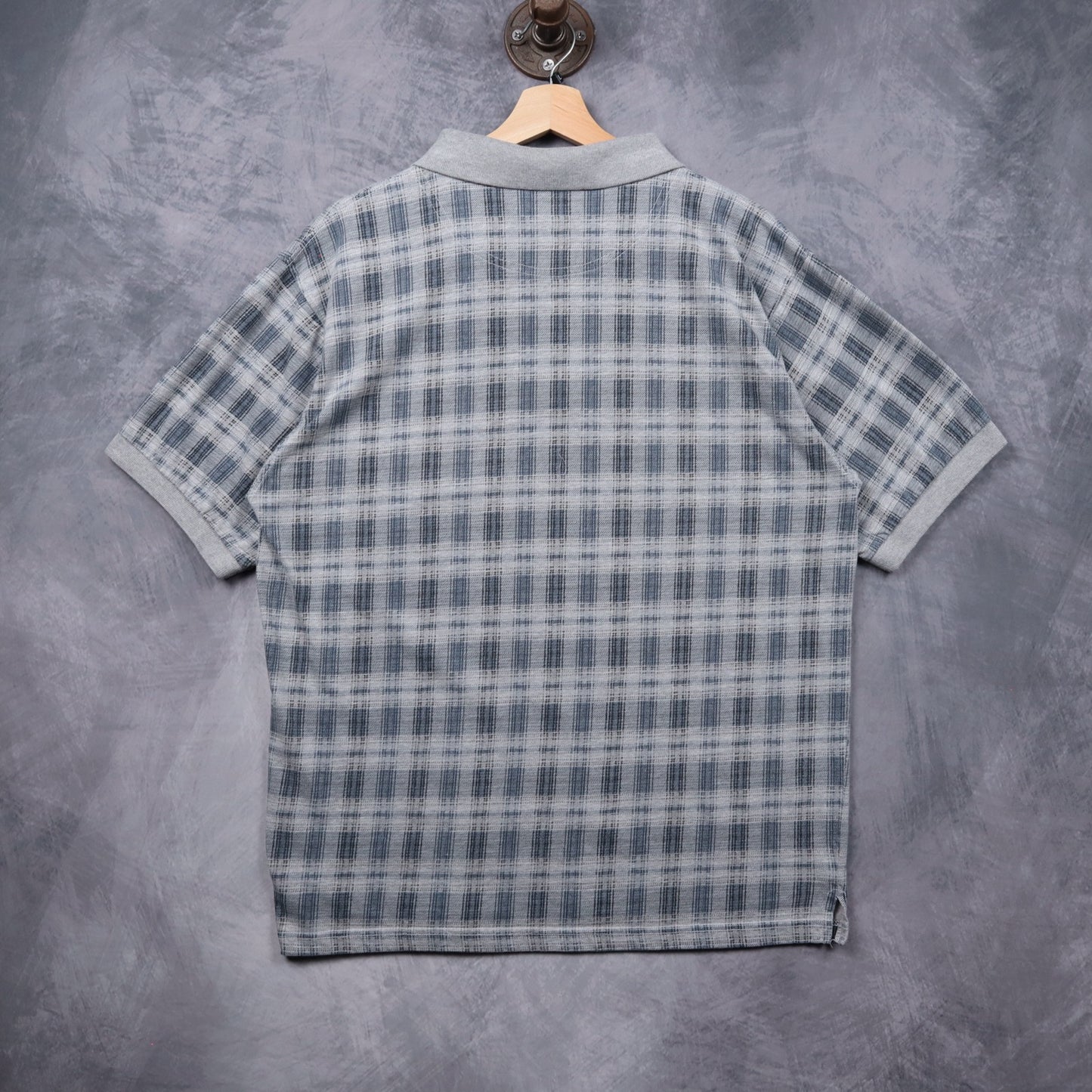 90s Grey Givenchy Activewear Plaid Polo Shirt 5535