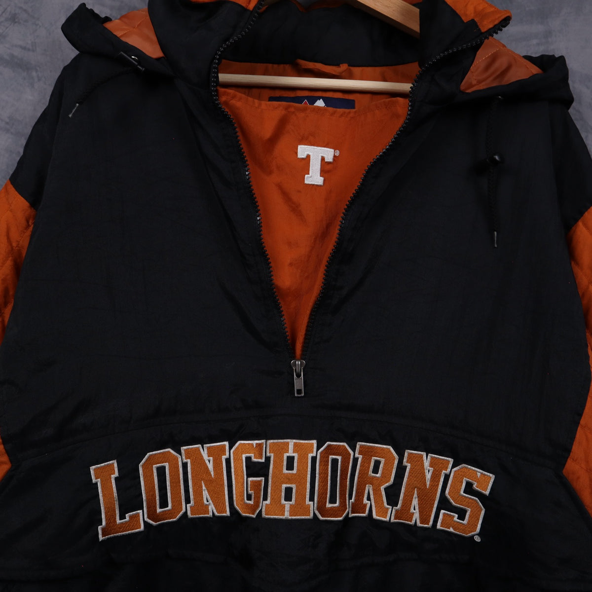 00s Black Texas Longhorns Hooded Puffer Jacket 5927