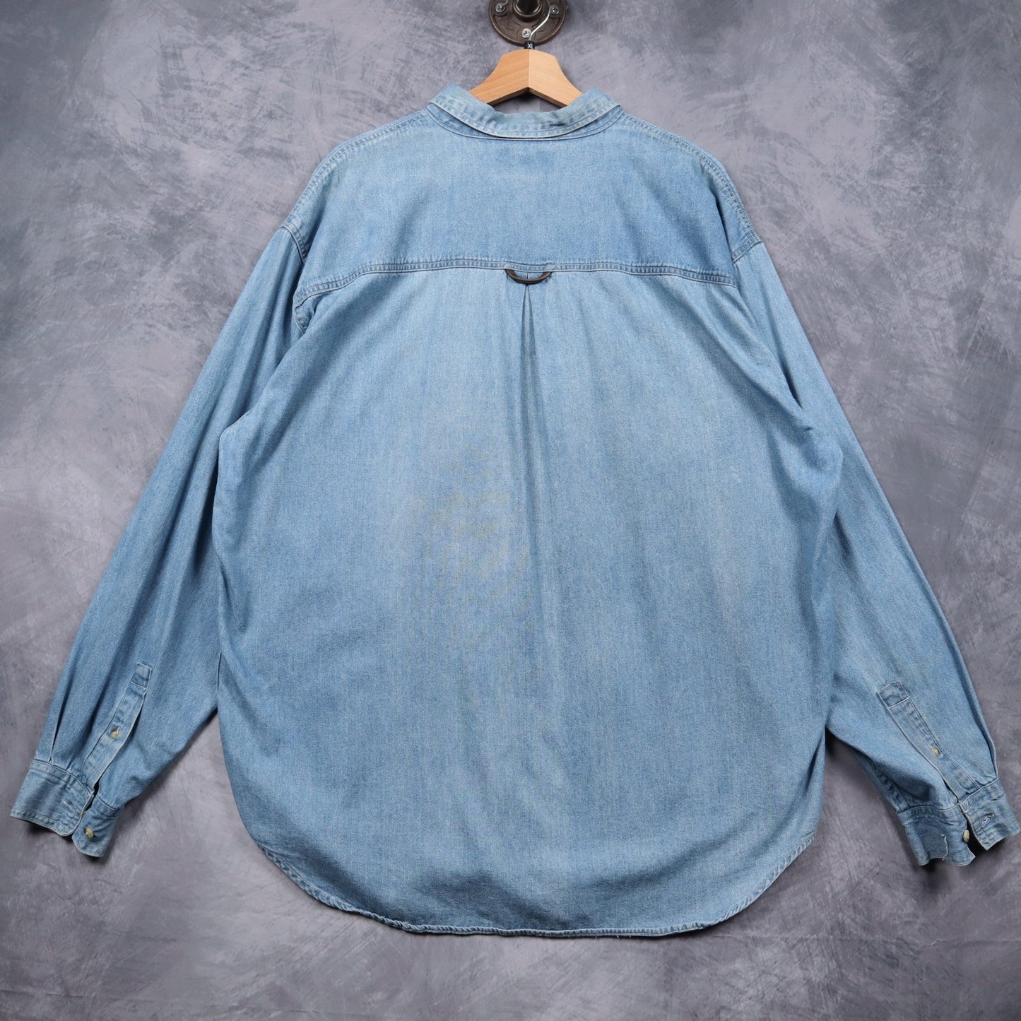 90s Light Blue Marlboro Country Store Denim Button Up Shirt 4818