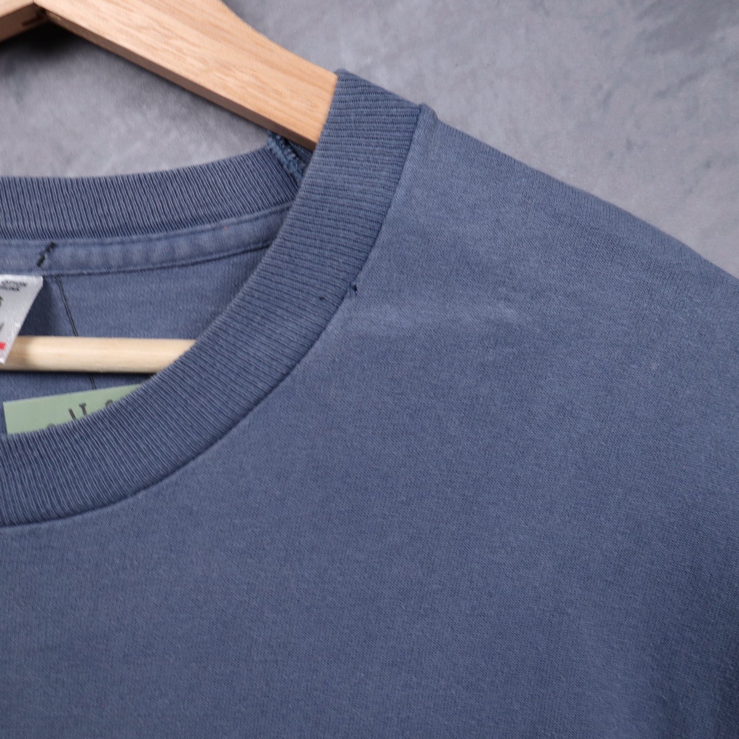 90s Faded Blue Friends Shirt 5507
