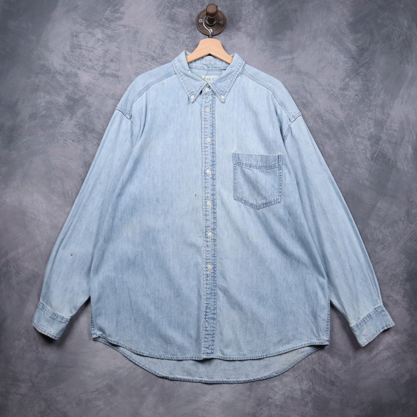 90s Light Blue Gap Denim Button Up Shirt 5475