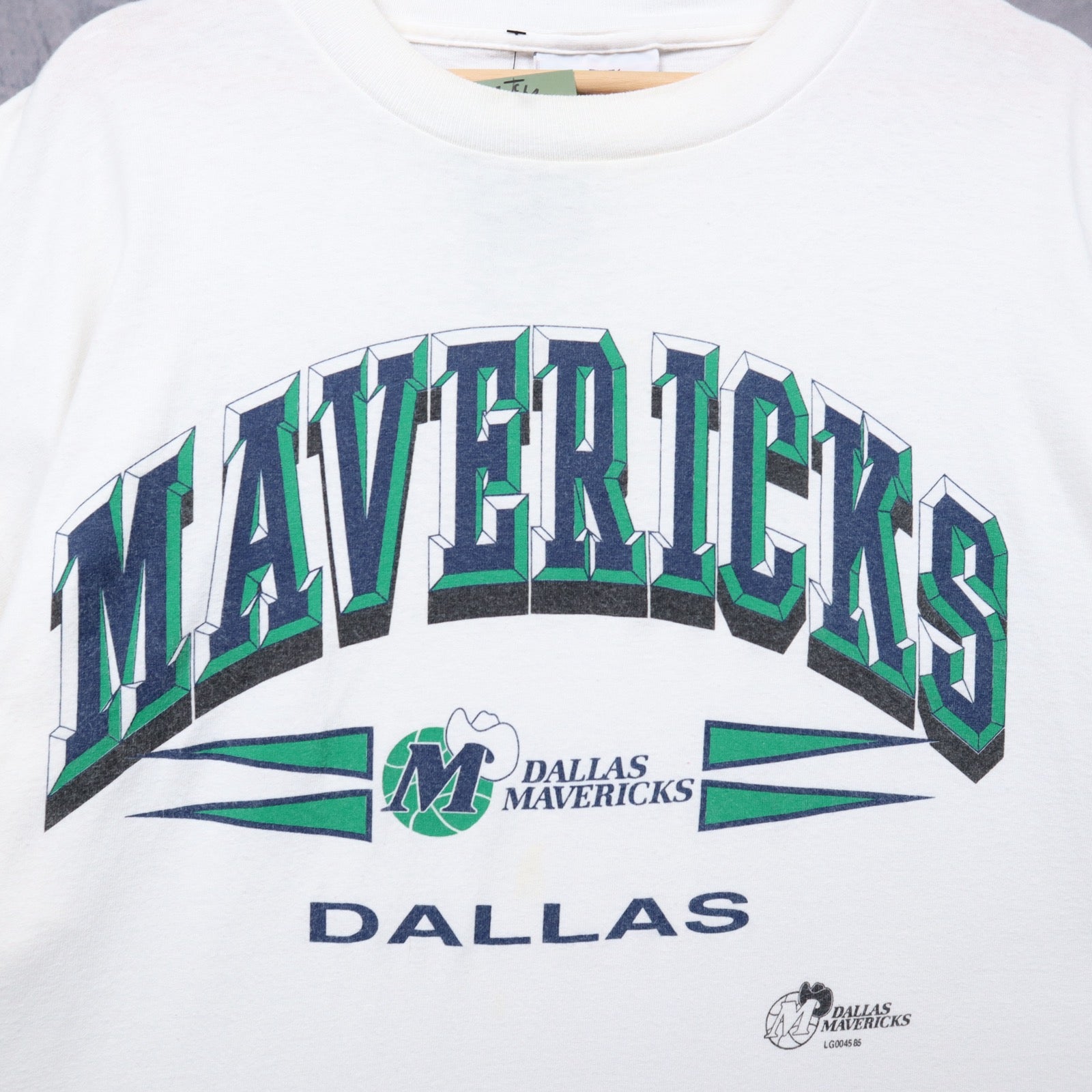 90s White Dallas Mavericks Logo Athletic Shirt 5600