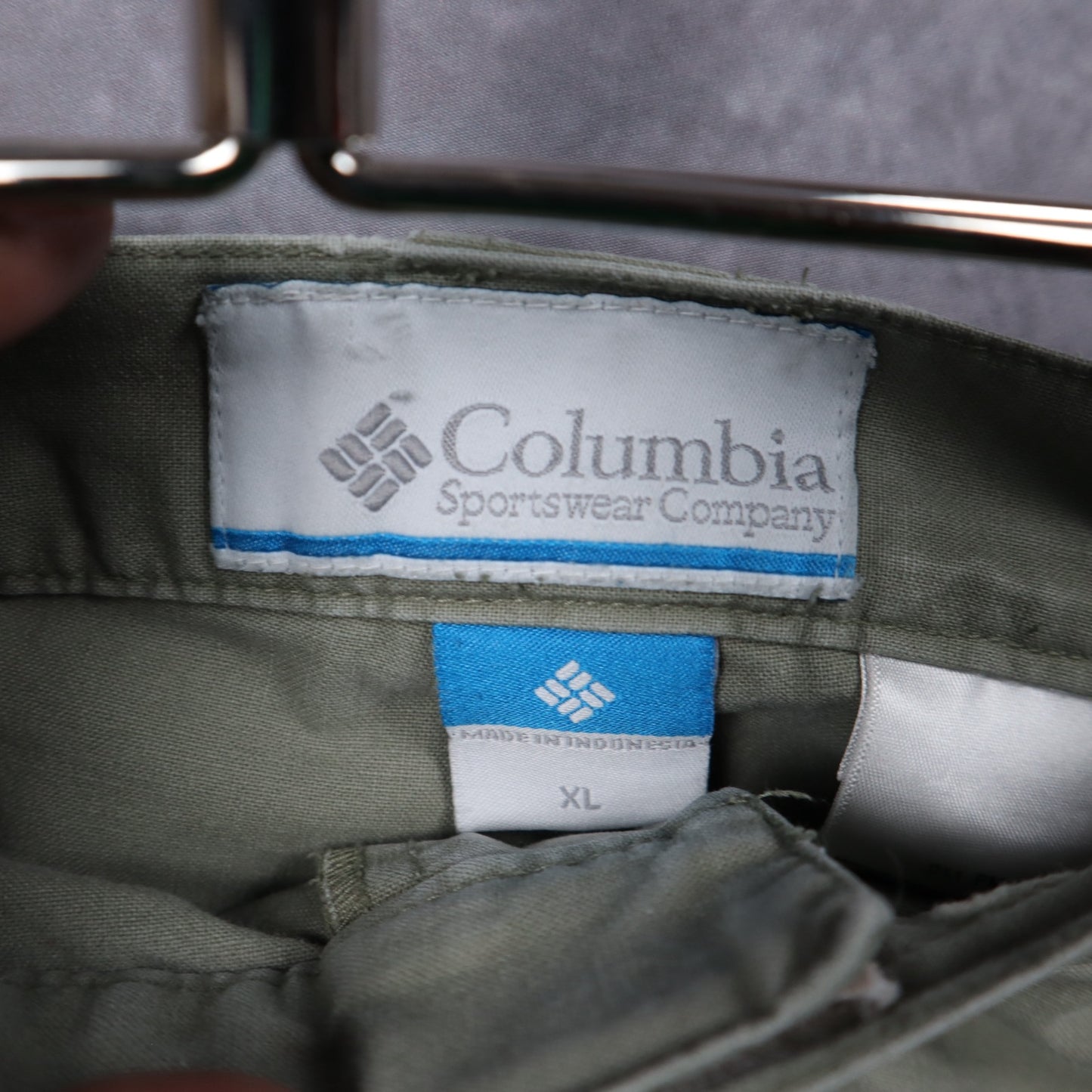 Early 2000s Sage Green Columbia PFG Cargo Shorts 5199