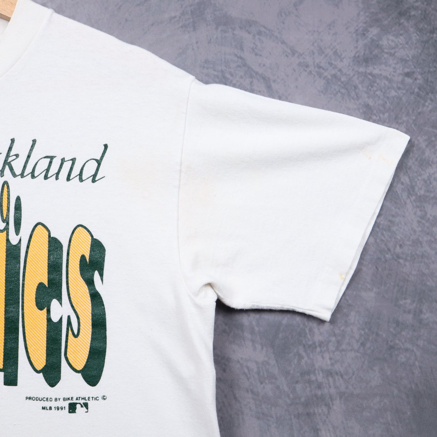 1991 White Oakland Athletics Shirt 5525