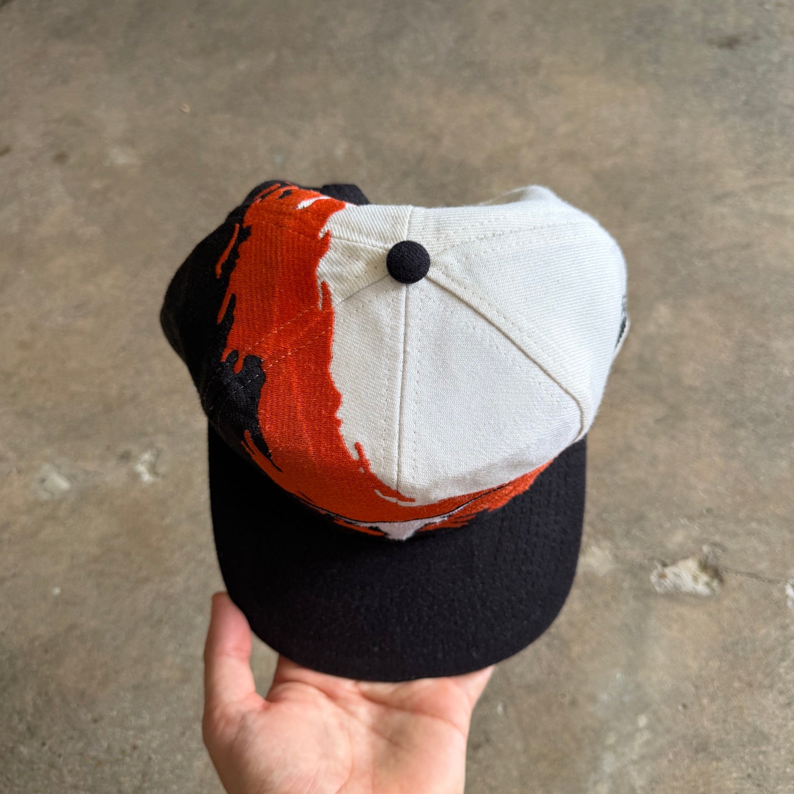 90s Black Texas Longhorns Logo Athletic Splash Snapback Hat 5779