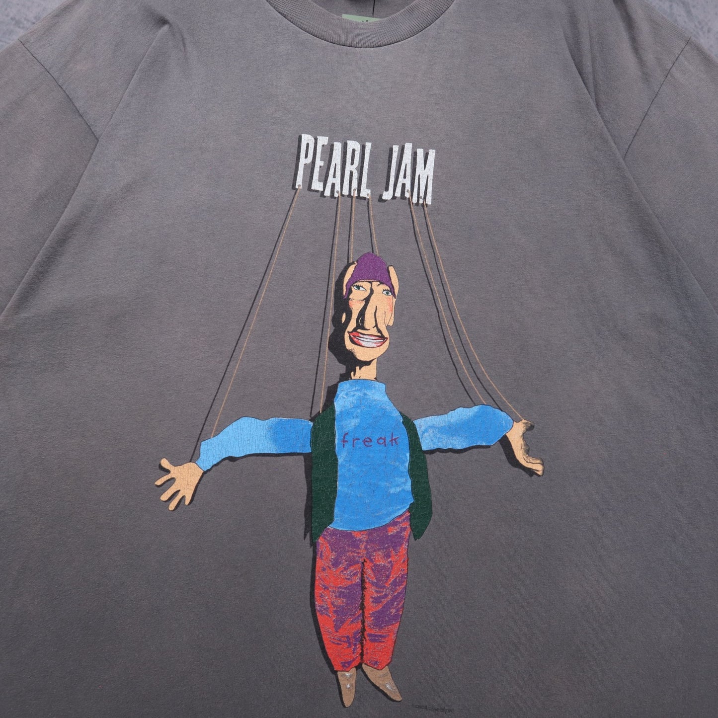 90s Faded Grey Pearl Jam Freak Puppet Tour Shirt 5584