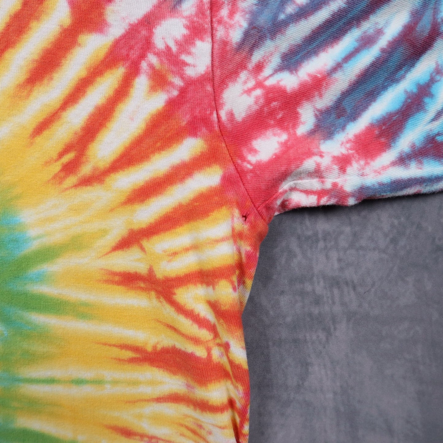 90s Rainbow Tie Dye Absolut Peace Shirt 5510