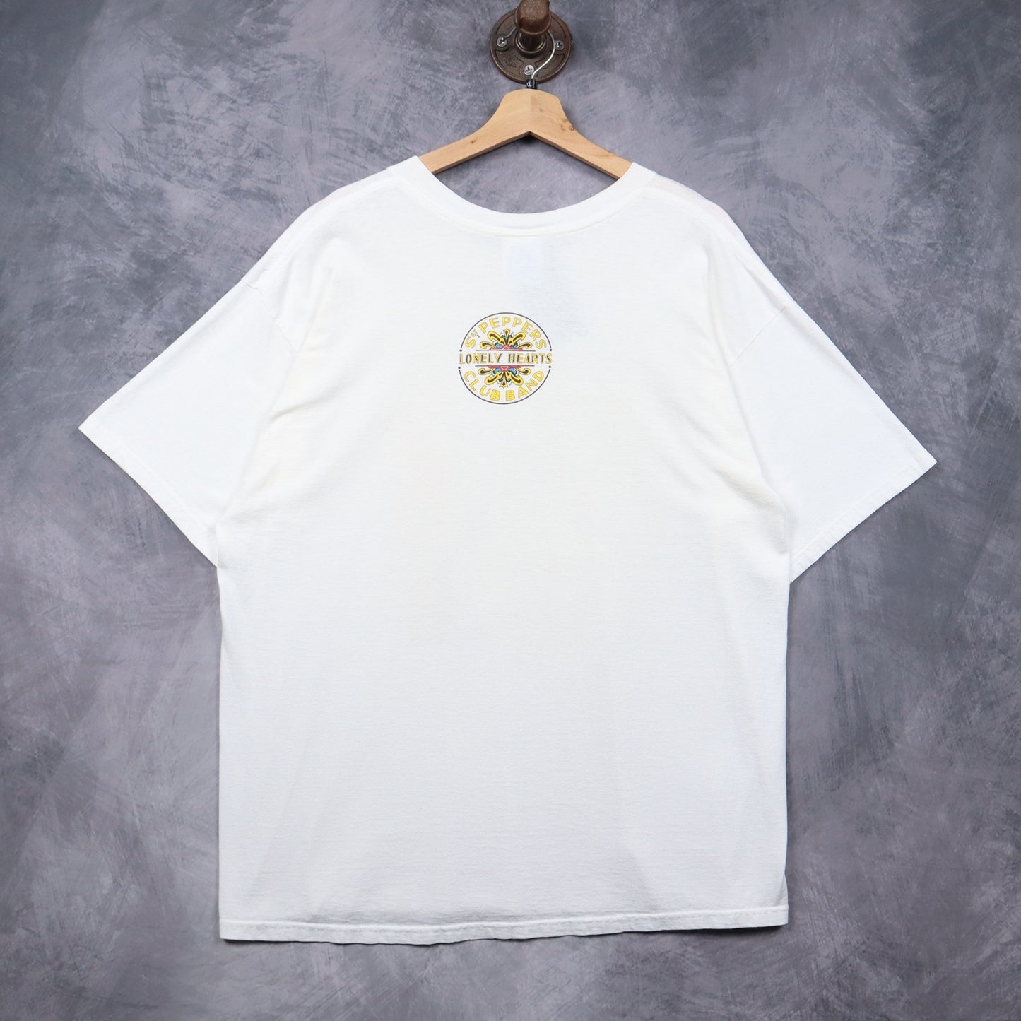 1995 White The Beatles Sgt. Peppers Lonely Hearts Club Band Shirt 4938