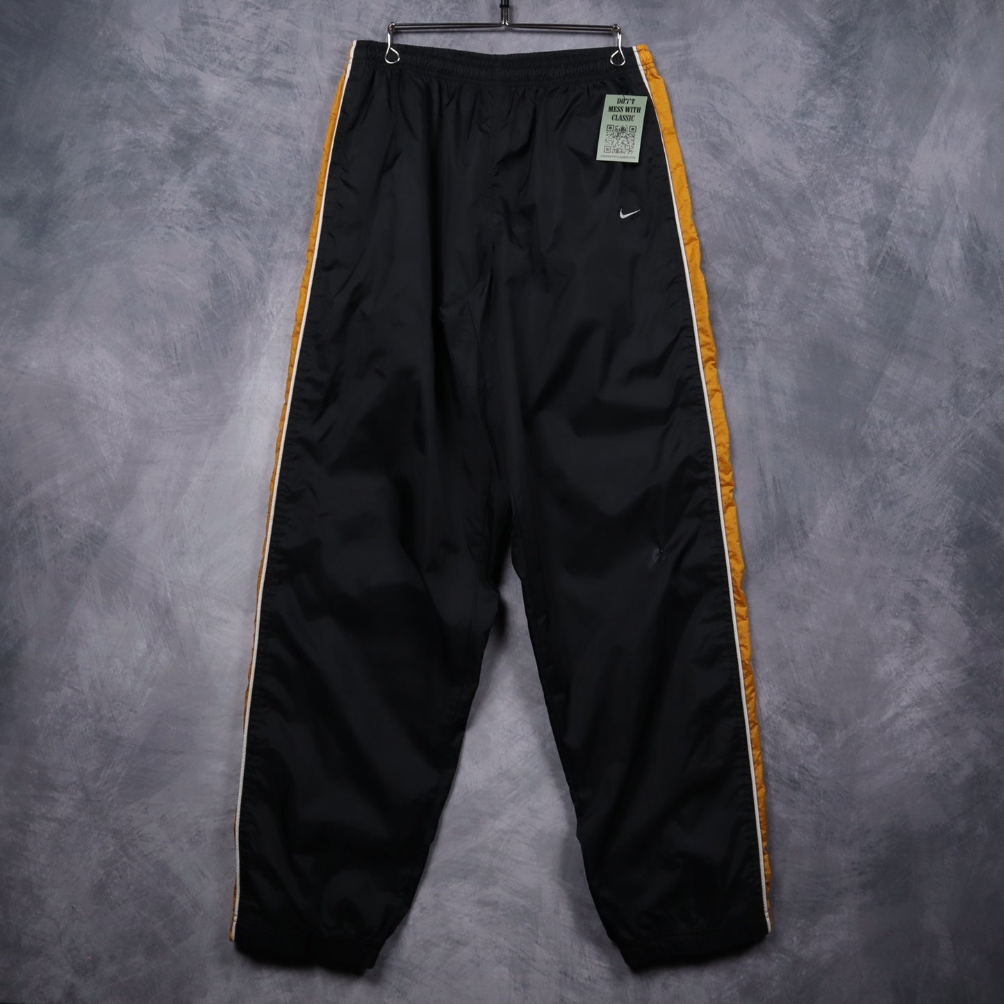 90s Black Nike Yellow Side Stripe Track Pants 5277
