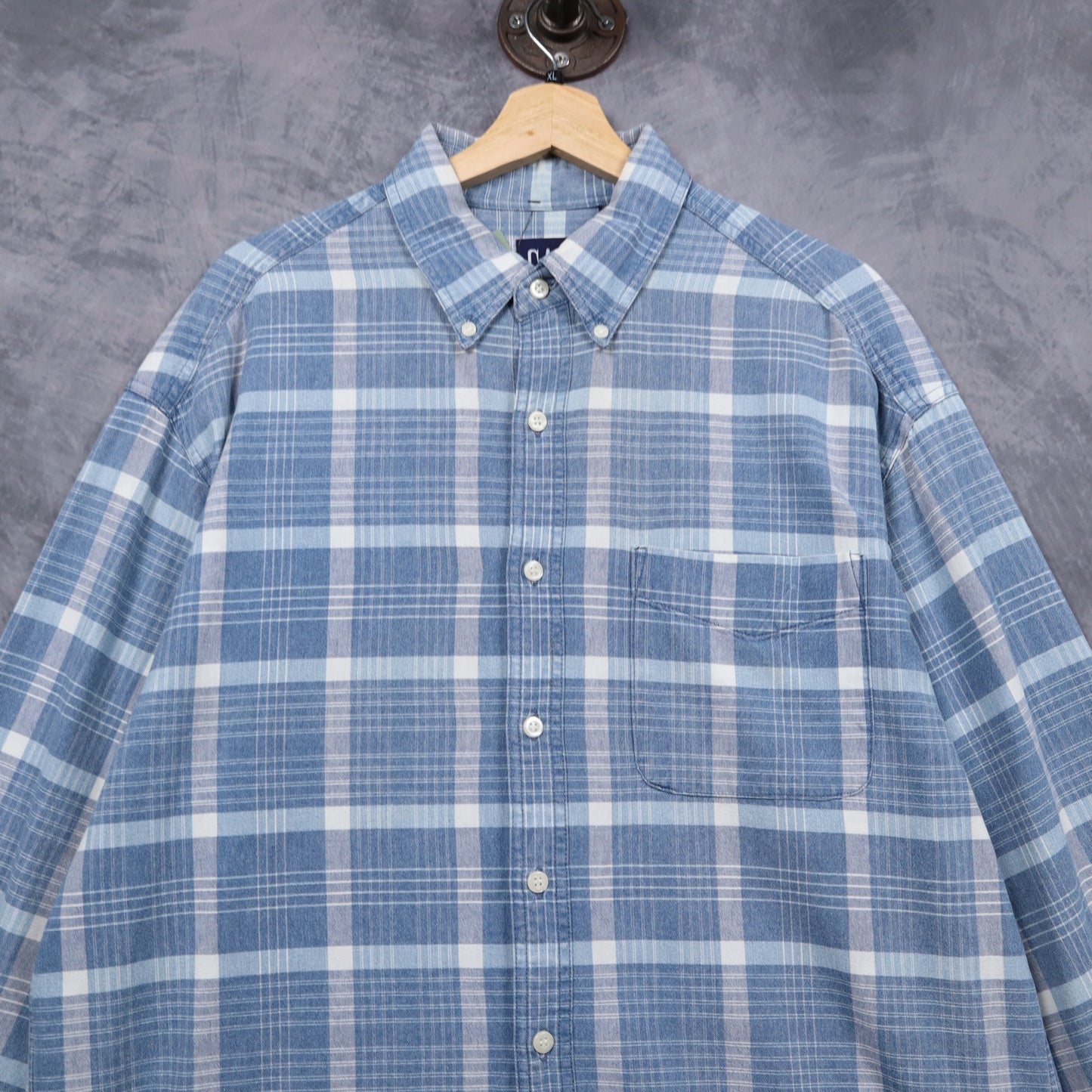 90s Blue Gap Plaid Long Sleeve Button Up Shirt 5142