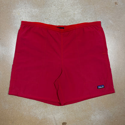 00s Red Patagonia Trunk Mesh Shorts 38 B18